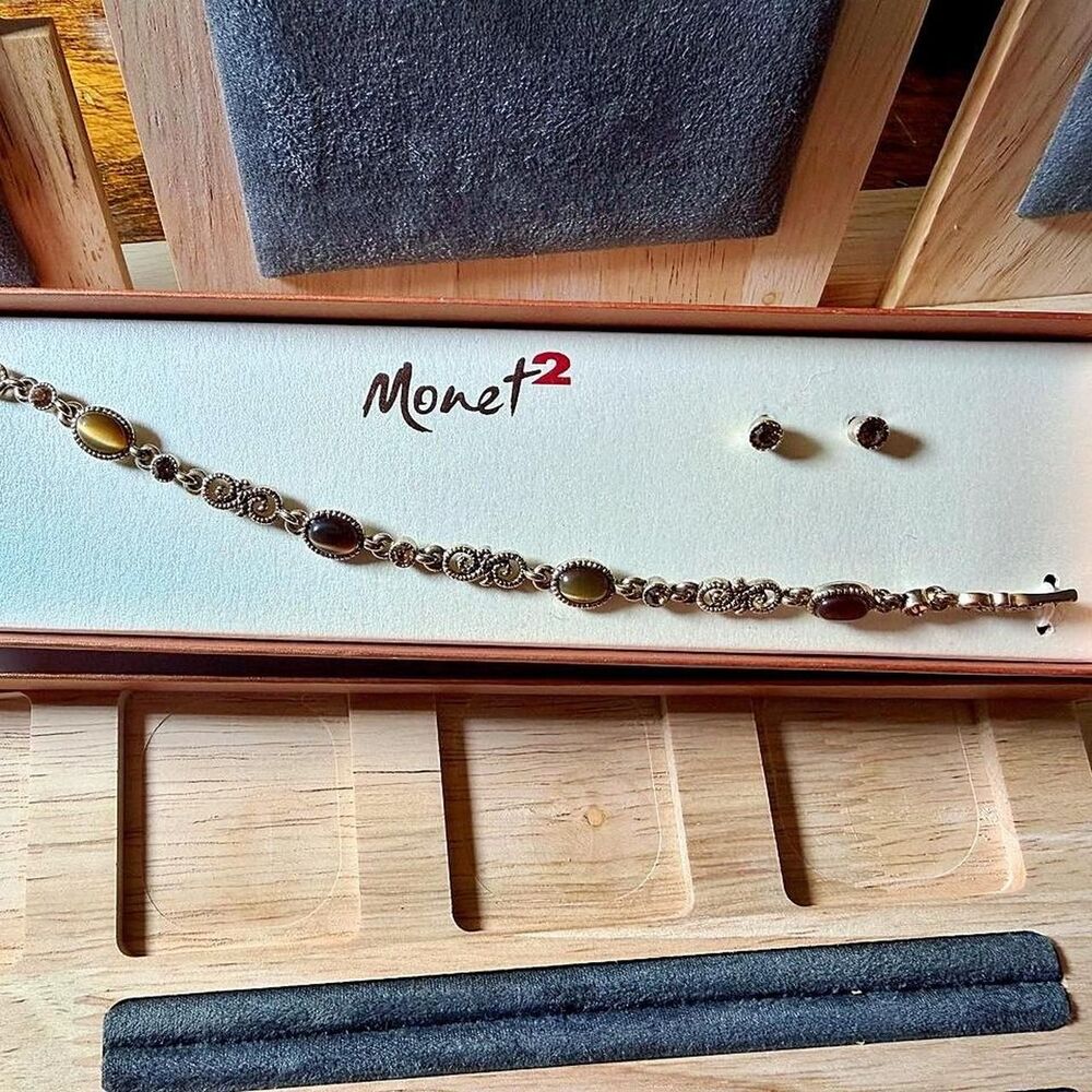Monet-jewelry Women's Gold Jewelry